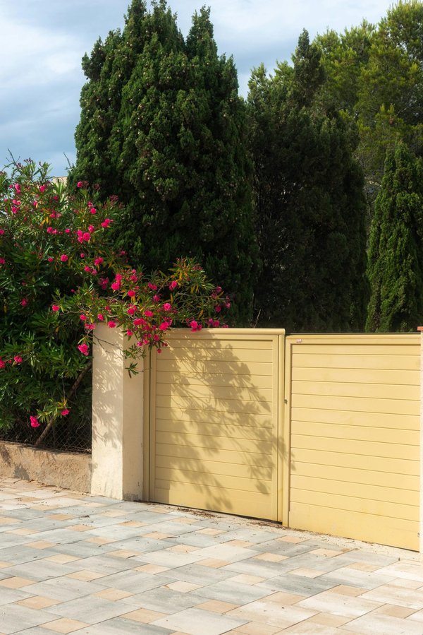 Installation portail au Pays-Basque : Guide pratique et astuces